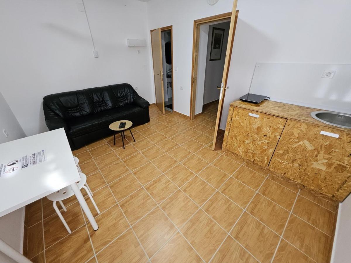 Budget Apartment Lelo Centar 5 Osijek Exterior foto